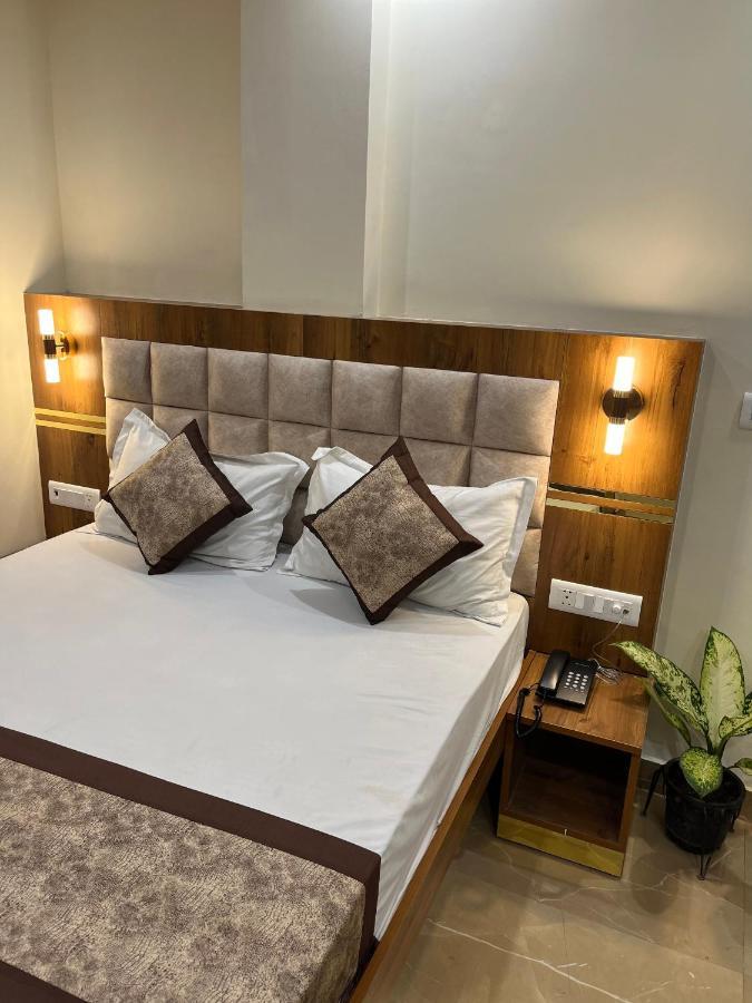 Hotel Mahalaxmi Deluxe Nové Dillí Exteriér fotografie